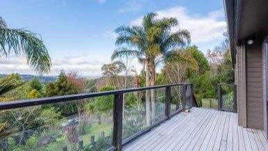  at 18 Laingfield Terrace, Laingholm, Auckland