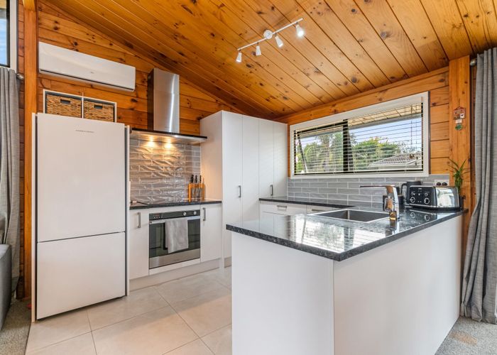  at 6 Bluewater Place, Wattle Downs, Manukau City, Auckland