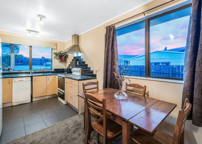  at 4 Gaff Place, Whitby, Porirua, Wellington