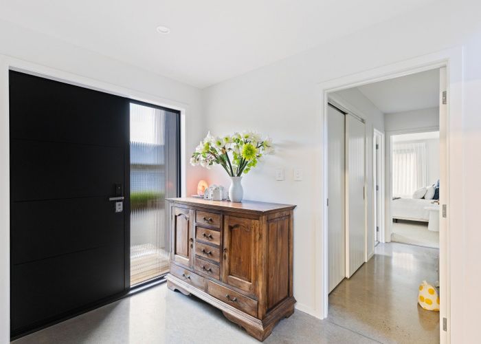  at 6E Burns Street, Westown, New Plymouth