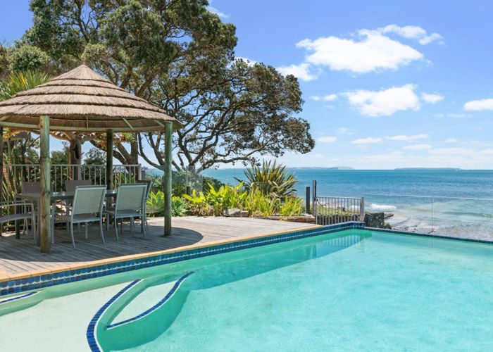  at 14 The Esplanade, Campbells Bay, North Shore City, Auckland