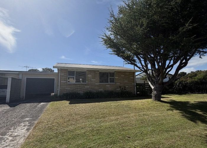  at 3 victor Grove, Waikanae, Waikanae Beach, Kapiti Coast, Wellington