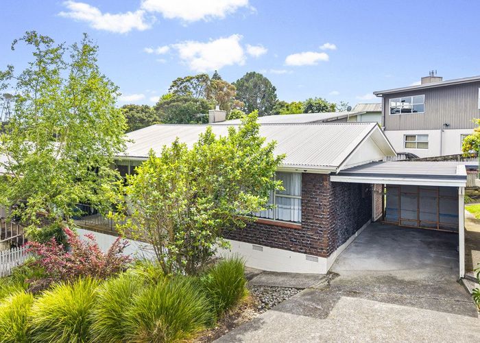  at 2/59 Newington Road, Henderson, Waitakere City, Auckland
