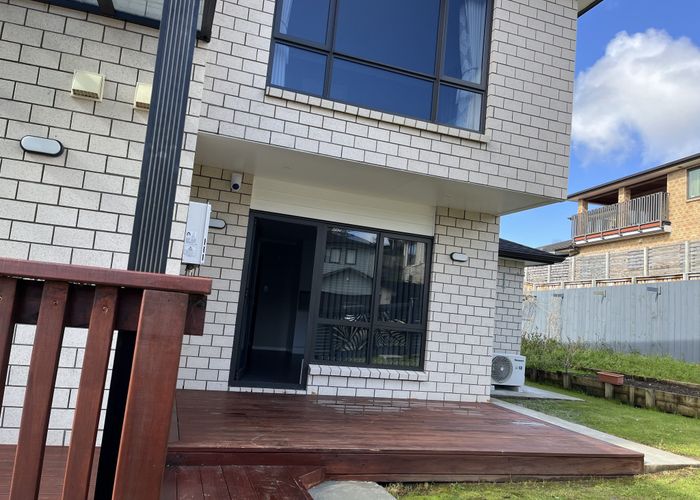  at 5A KORIHI DRIVE, Swanson, Waitakere City, Auckland