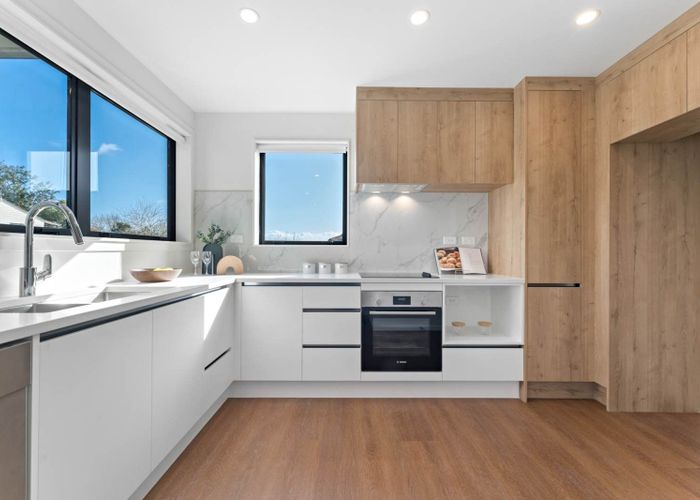  at 1/6 Landsdale Place, Massey, Waitakere City, Auckland