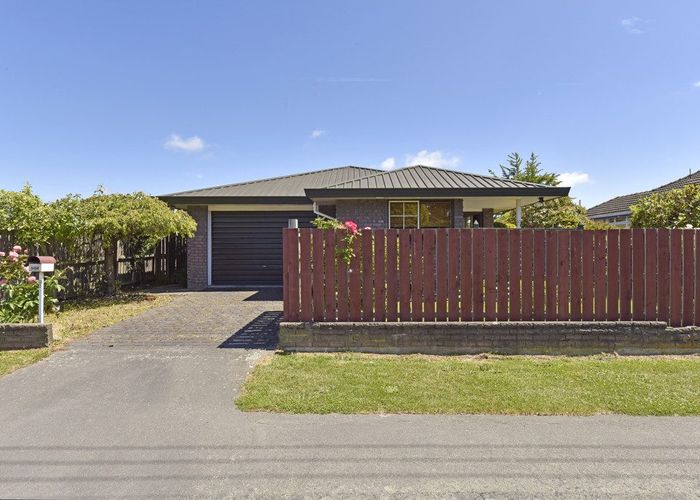  at 1/54 Aorangi Road, Bryndwr, Christchurch