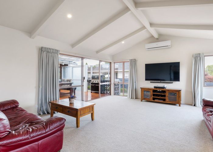  at 20 Hillary Street, Chedworth, Hamilton