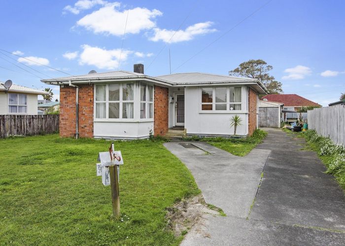  at 3 Grundy Place, Otara, Auckland