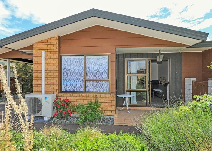  at 6/501 Eastbourne Street East, Hastings