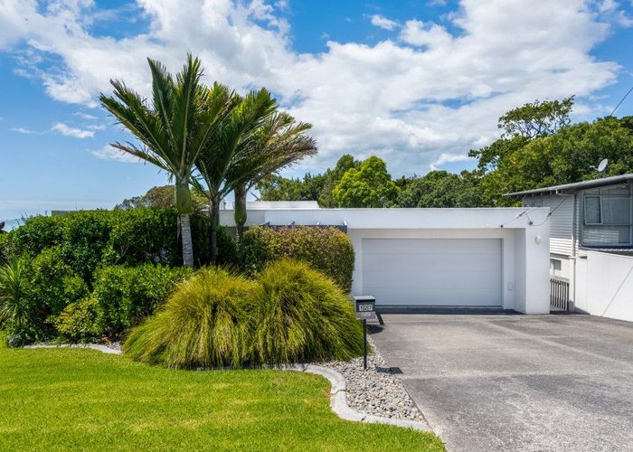 at 127 Mellons Bay Road, Mellons Bay, Auckland