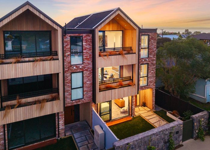  at 4/282 Point Chevalier Road, Point Chevalier, Auckland City, Auckland