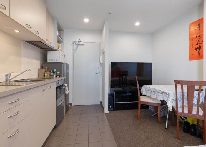  at 1601/17 Amersham Way, Manukau, Manukau City, Auckland