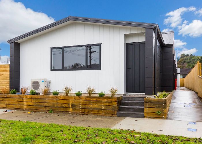  at 6 Exchange Street, Ebdentown, Upper Hutt, Wellington