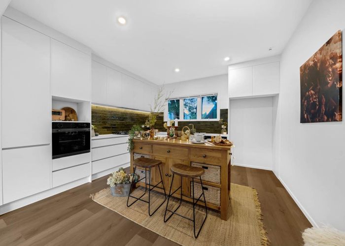  at 1/8 Hillsborough Road, Hillsborough, Auckland City, Auckland