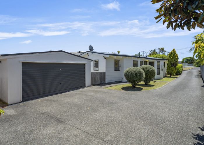  at 28 Heaphy Street, Blockhouse Bay, Auckland