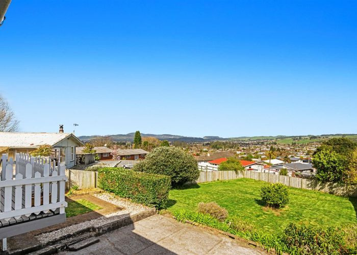  at 17 Mountain Road, Western Heights, Rotorua