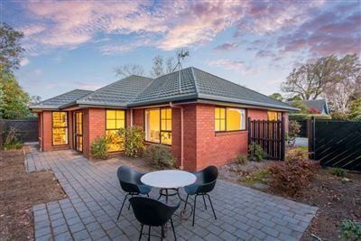  at 26B Bryndwr Road, Fendalton, Christchurch