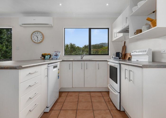  at 8 Carvel Lane, Whitby, Porirua, Wellington