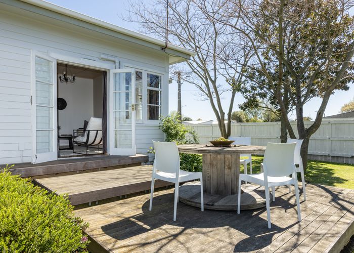  at 38 Avenue Road, Greenmeadows, Napier