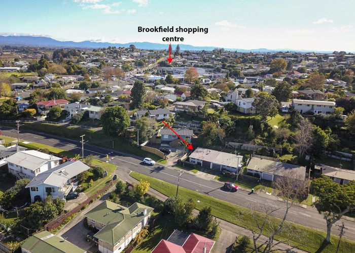  at 16 Kingswood Road, Brookfield, Tauranga