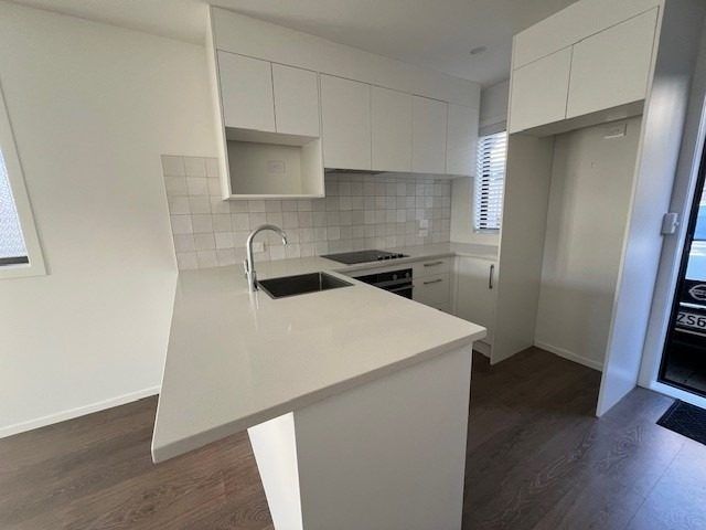  at 27/28 Westgate Drive, Westgate, Waitakere City, Auckland