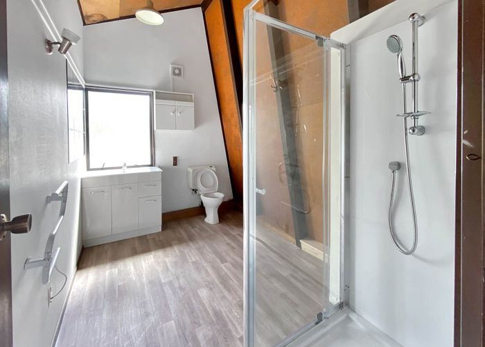  at 5 Trelawny Place, Hillcrest, North Shore City, Auckland