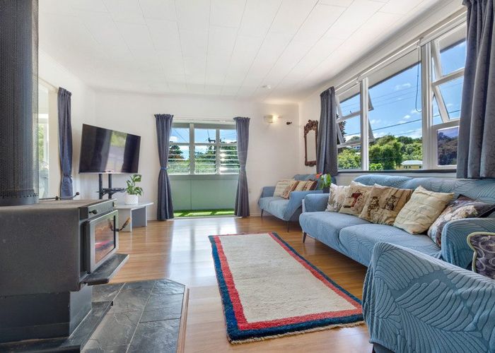  at 24 Alison Road, Surfdale, Waiheke Island, Auckland