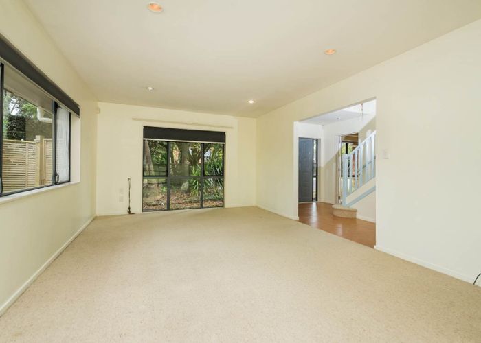  at 71 Te Wharau Drive, Greenhithe, North Shore City, Auckland