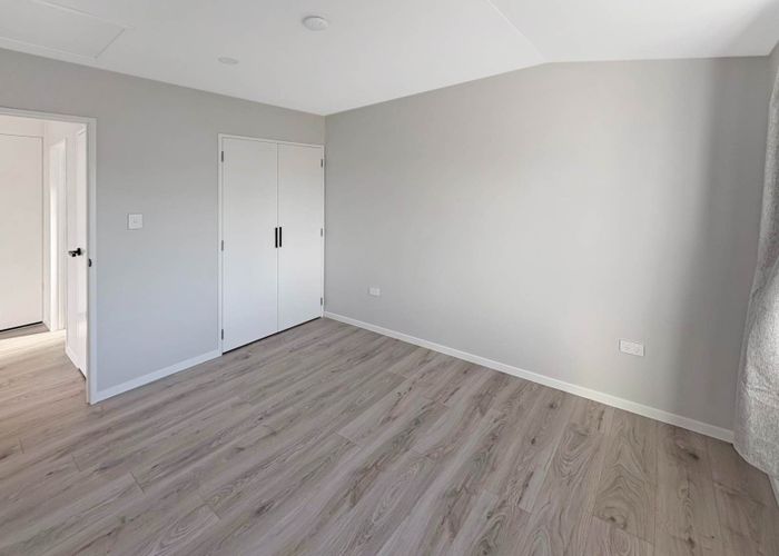  at 2/12 Kealy Road, Mount Wellington, Auckland City, Auckland