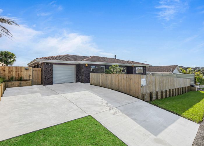  at 2 Bay Vista Drive, Red Beach, Rodney, Auckland
