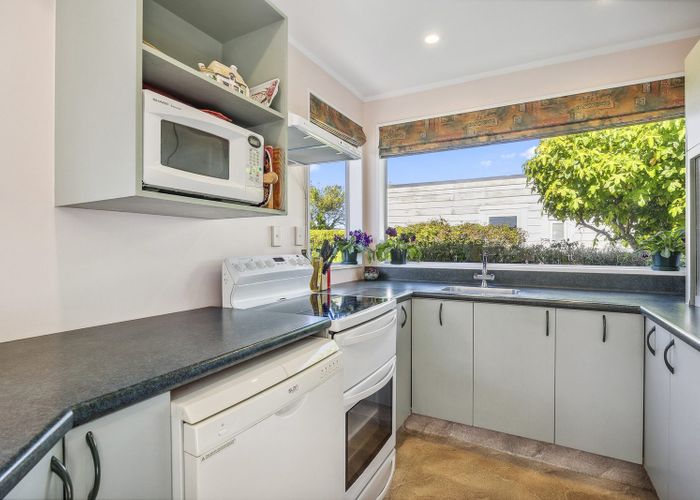  at 14 Auld Street, Saint Kilda, Dunedin