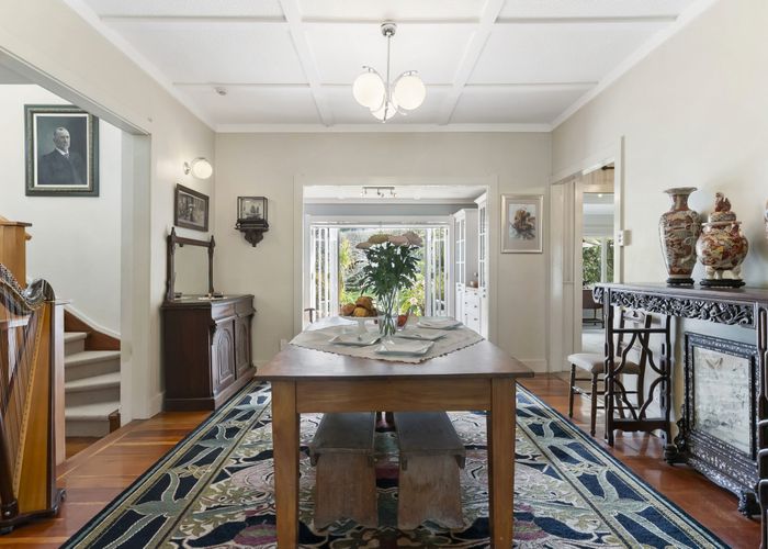  at 1 Westbourne Road, Murrays Bay, North Shore City, Auckland