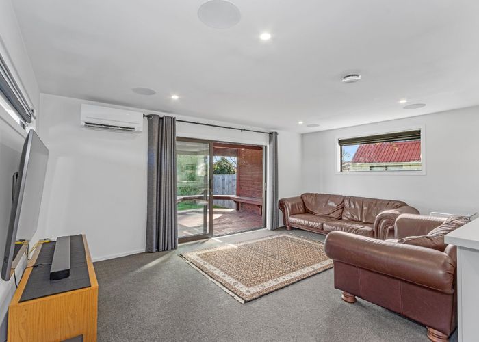  at 27 Momorangi Crescent, Redwood, Christchurch City, Canterbury