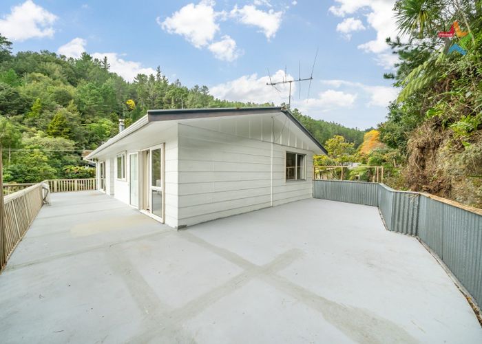  at 102 Pinehaven Road, Pinehaven, Upper Hutt, Wellington