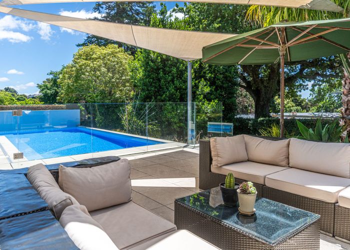  at 72 Shore Road, Remuera, Auckland