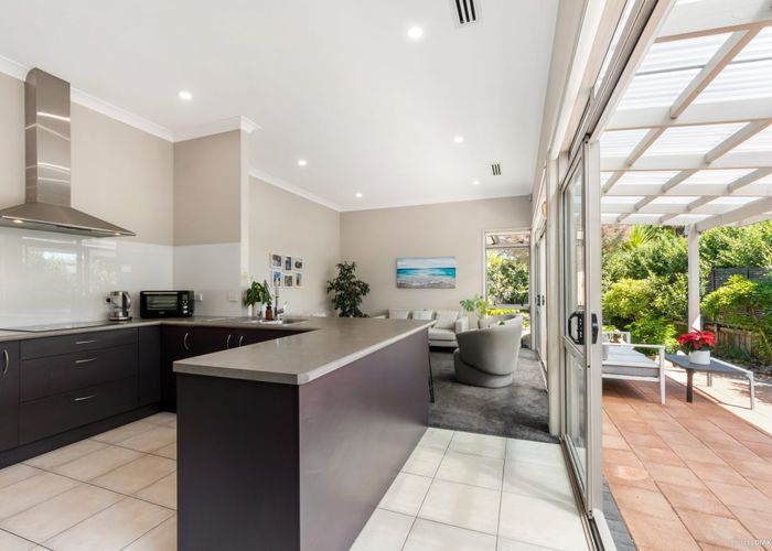  at 10 Heaphy Street, Blockhouse Bay, Auckland