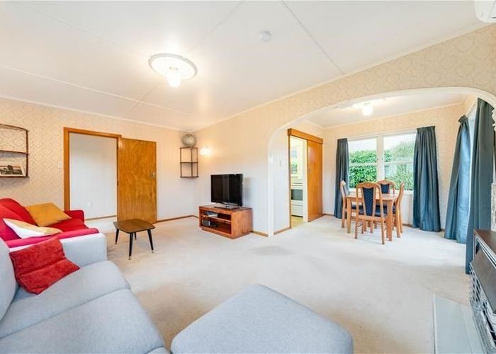  at 30 Karamu Crescent, Wainuiomata, Lower Hutt, Wellington