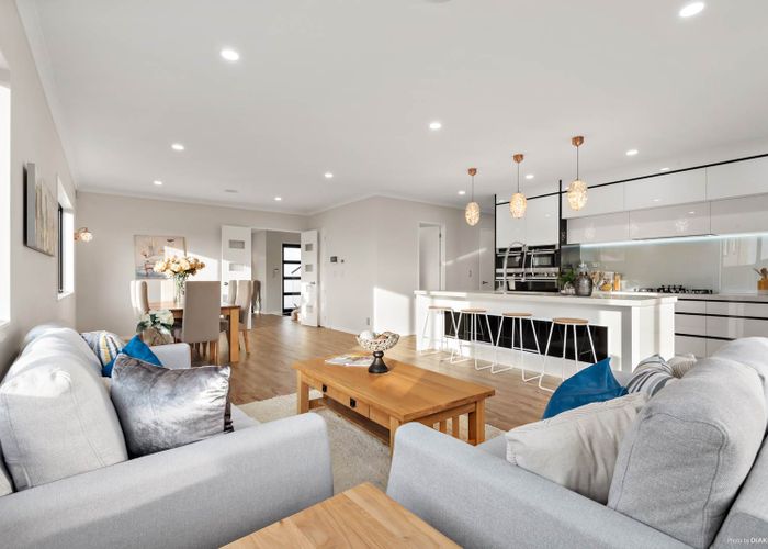  at 77 Drumbuoy Drive, Flat Bush, Auckland