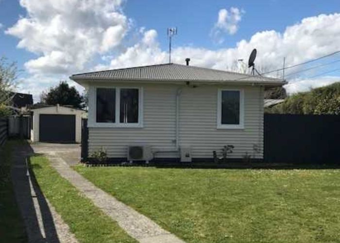  at 6 Larnach Street, Saint Andrews, Hamilton, Waikato