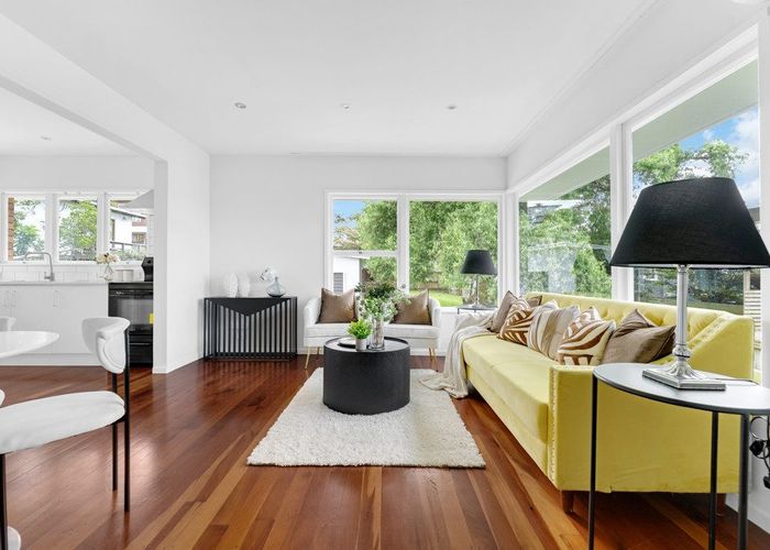  at 2/180 Archers Road, Glenfield, North Shore City, Auckland