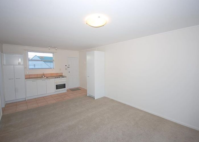  at 11/69A Landscape Rd, Mount Eden, Auckland City, Auckland