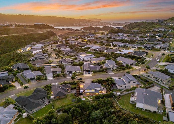  at 17 Sumner Terrace, Aotea, Porirua