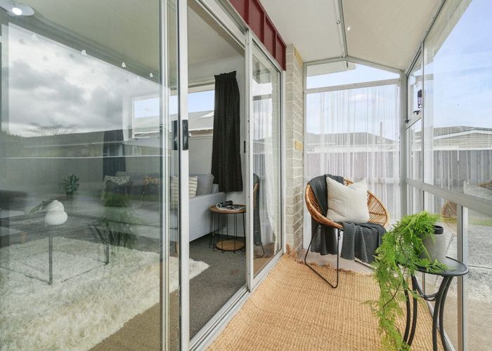  at 2/13 St Ronans Avenue, Waterloo, Lower Hutt, Wellington