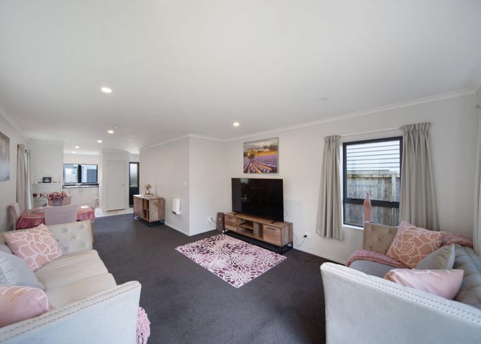  at 5 Apa Street, Weymouth, Auckland