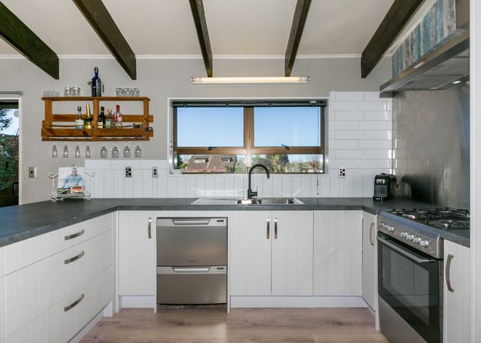  at 6 Haskell Place, Greenmeadows, Napier