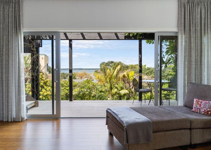  at 301 Tanners Point Road, Tanners Point, Tahawai