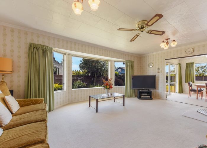  at 8 Snowden Place, Brightwater, Brightwater