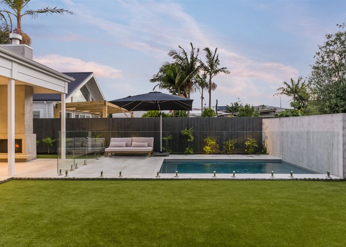  at 4 Faulder Avenue, Westmere, Auckland