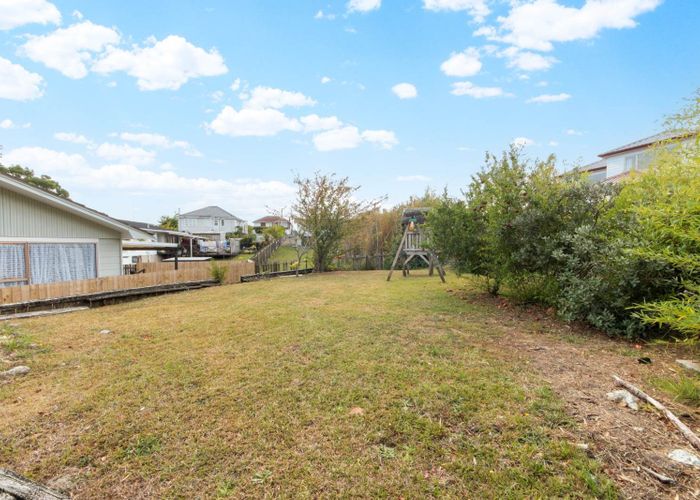  at 6a Waari Avenue, Sunnyvale, Waitakere City, Auckland