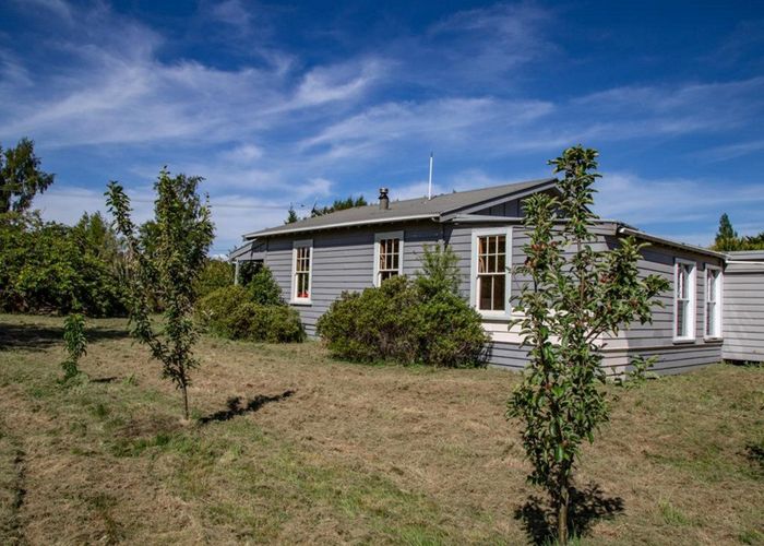  at 10 Miharo Street, Rangataua